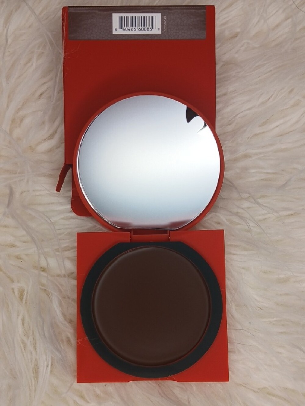 Hung Vanngo Translucent Bronzing Balm(2) & Red Makeup Bag - Picture 8 of 8